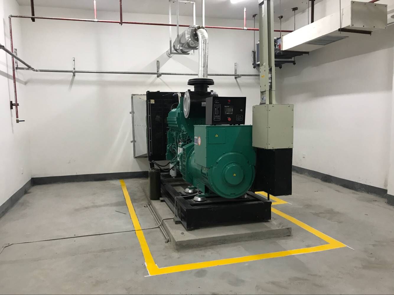 湖南醫院在我司采購的一臺康明斯360KW現場反饋圖