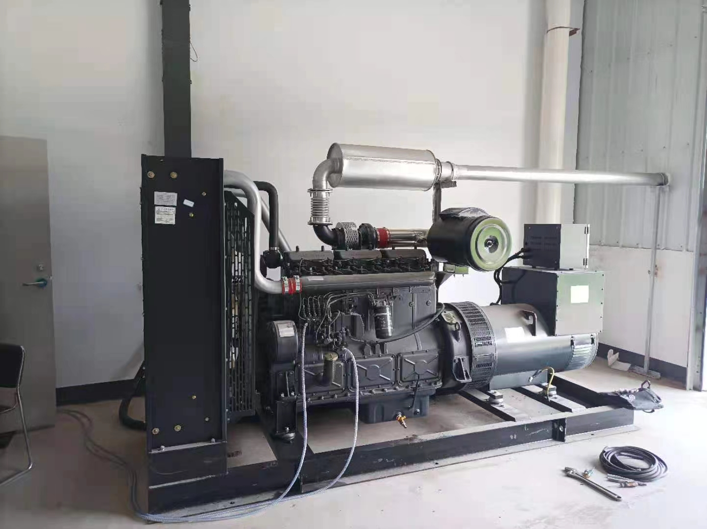 吉林汽車廠，300KW機組調試成功！